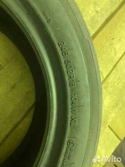 Rydanz Roadster R02 245/50 R18