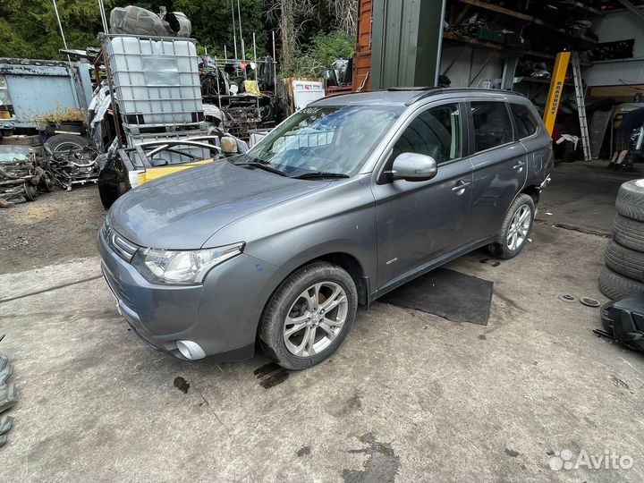Полный разбор Mitsubishi Outlander