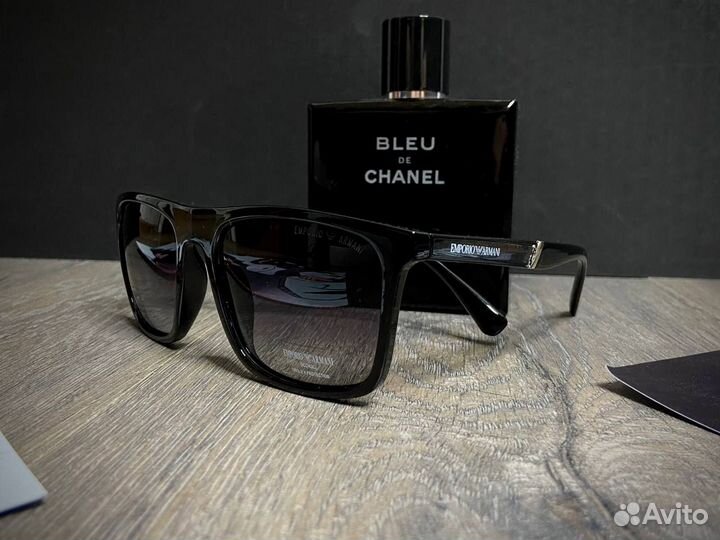 Солнечные очки Armani