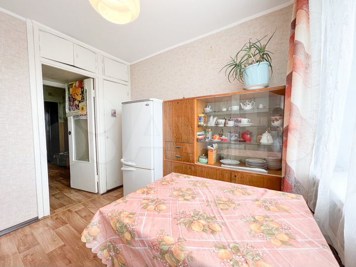 2-к. квартира, 57,3 м², 2/5 эт.