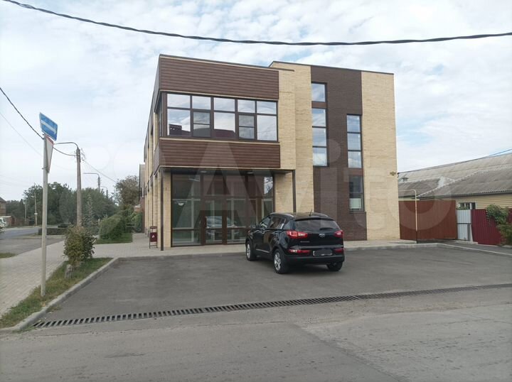 Торговая площадь, 180 м²