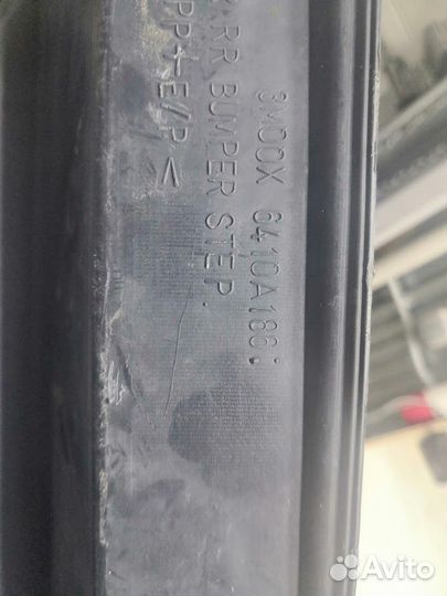 Накладка заднего бампера Mitsubishi Pajero 4