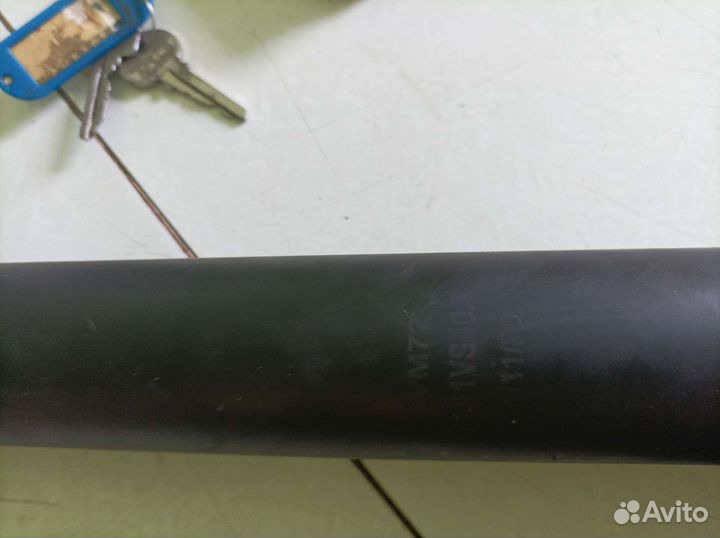 Амортизатор 48611VS40A