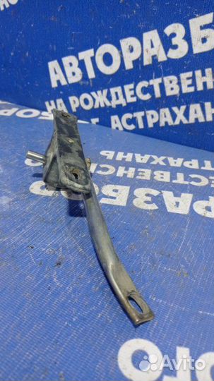 Крепление глушителя Bmw E65 седан 2004