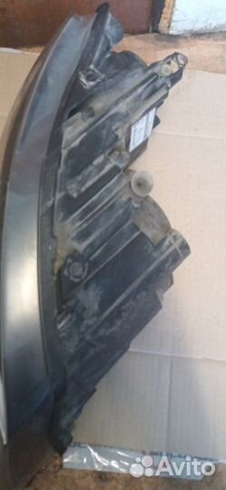 Фара передняя правая Volkswagen Polo sedan