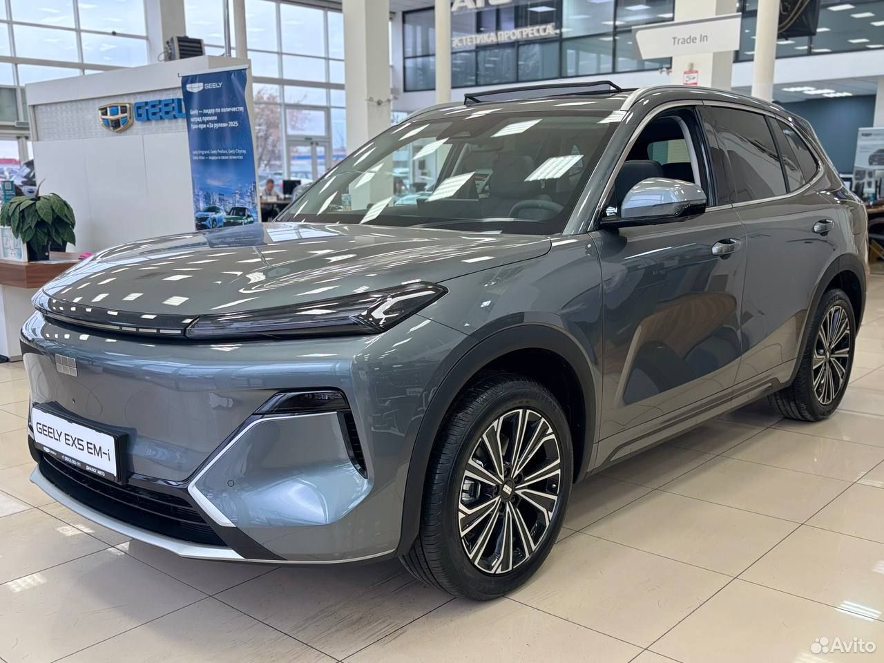 Geely EX5 Гибрид 1.5 AT, 2025