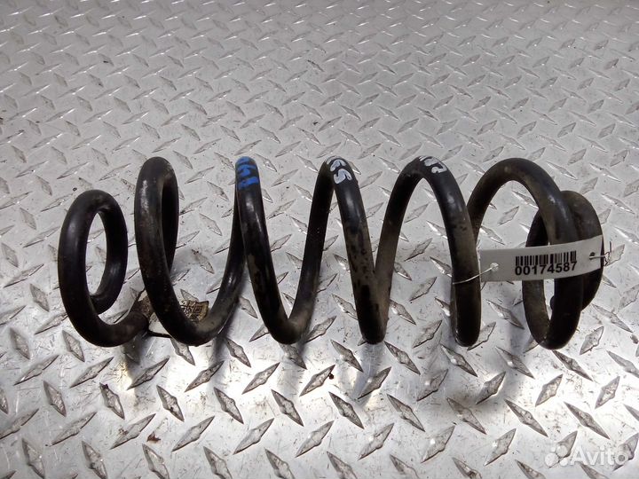 Пружина задняя Chevrolet Cruze J400 13366736