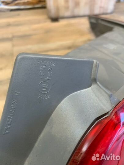 Стоп-сигнал Hyundai Solaris 1