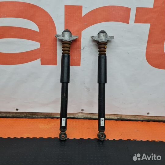 Стойка амортизатора Audi Q3 8U 2013