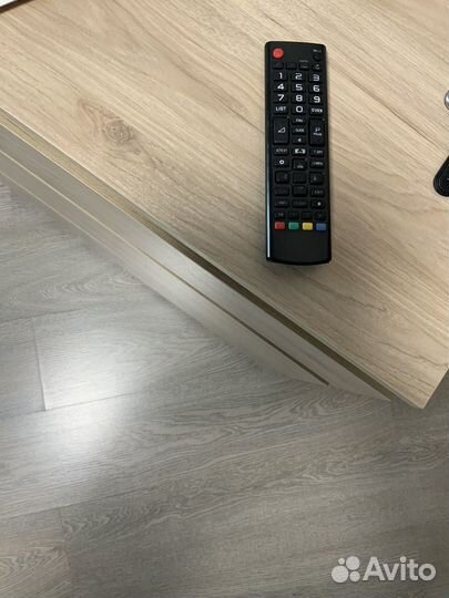 Продам телевизор lg 43LH570V