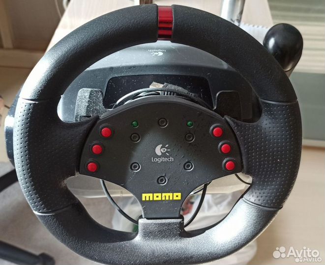 Игровой руль logitech momo racing force feedback
