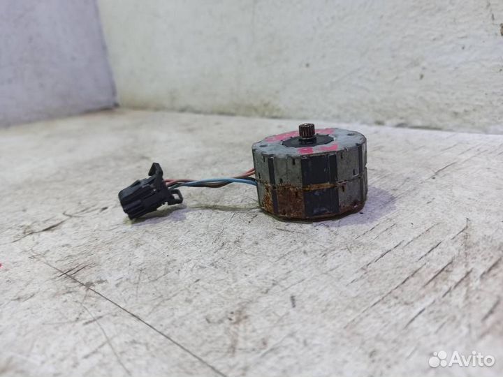 Моторчик люка Ауди A8 D3 4E