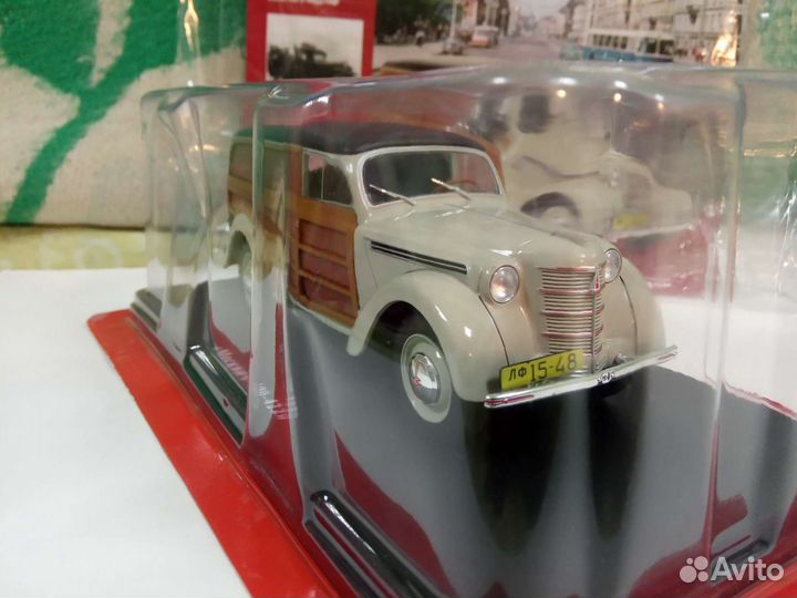 Модель автомобиля Москвич 400-422 в масштабе 1/24