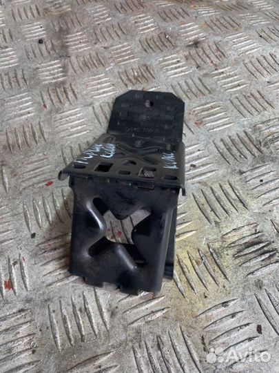 Противооткатный упор Porsche Cayenne 958 M55.02