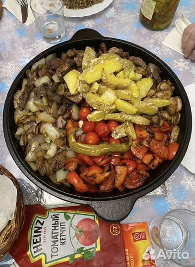 Сковорода чугуная с ручками