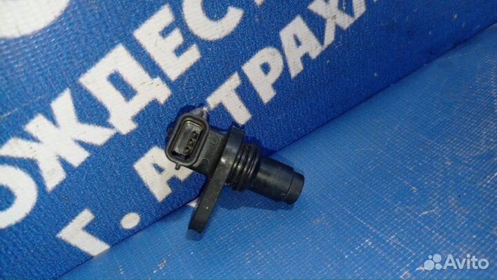 Датчик положения распредвала Nissan Teana J32