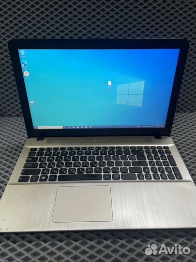 Ноутбук Asus X541U/I5-7200U/GeForce 920M/8GB/240GB