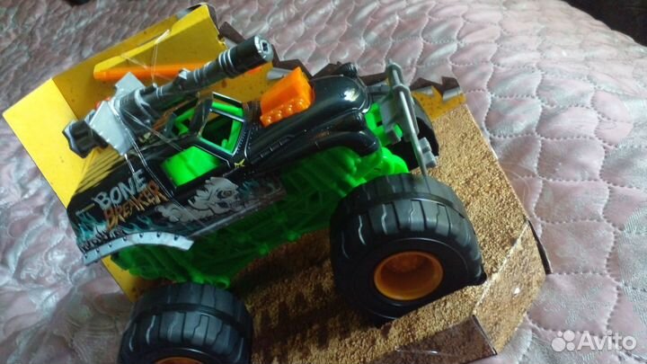 Zuru smashers монстртрак