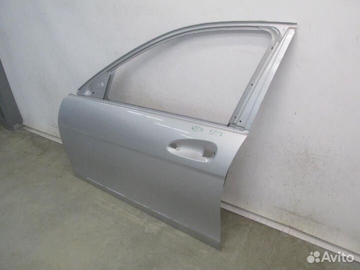 Дверь передняя левая Mercedes-Benz C-Class