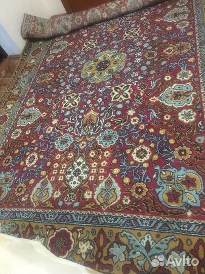 Ковер шерстяной почти новый