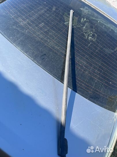 Молдинг двери стекла задний левый шкода рапид 1