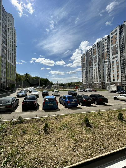 3-к. квартира, 83,2 м², 1/15 эт.