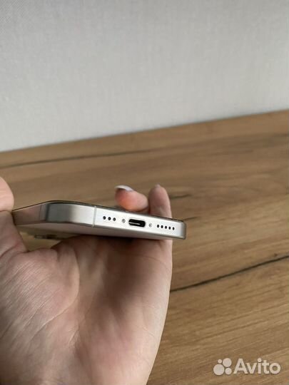 iPhone 15 Pro, 128 ГБ