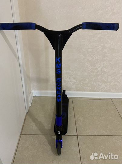 Трюковой самокат KMS skream
