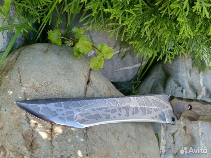 Нож на тему Kiku Matsuda