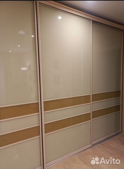 Двери для шкафа или гардеробной