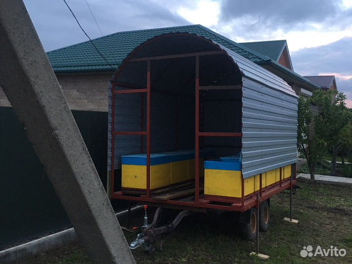 Пчелоприцеп с семьями,ульи