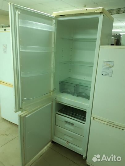 Холодильник Zanussi ZRB 350. Гарантия. Доставка