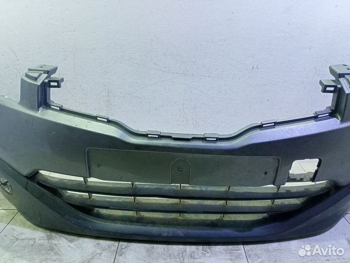 Бампер передний Ниссан