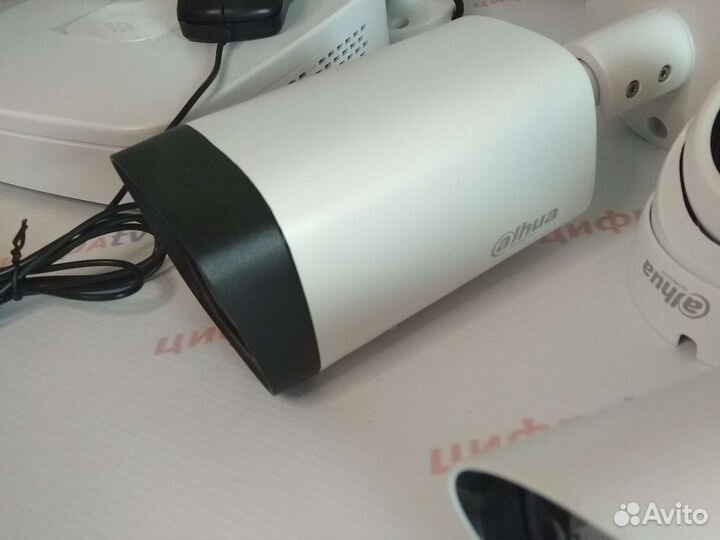 10 Камер IP видеонаблюдения 4Мп регистратор Dahua