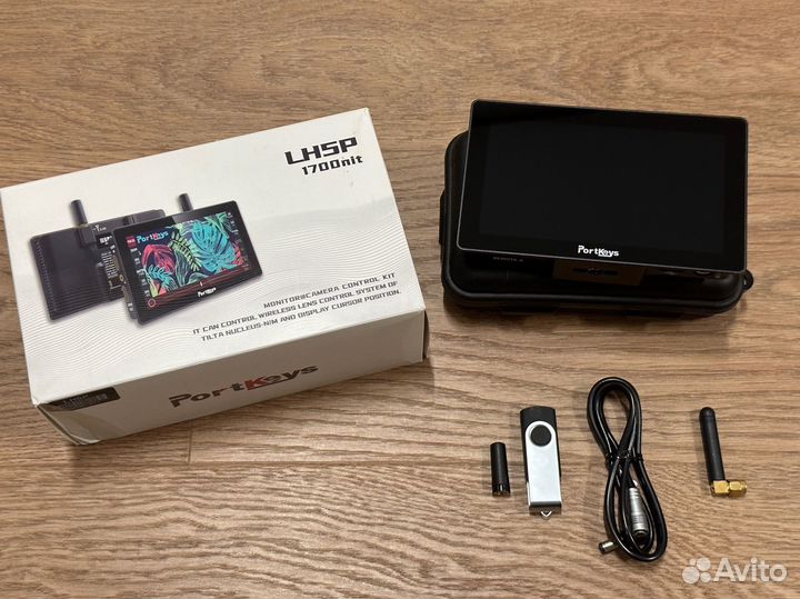 Накамерный монитор 5.5