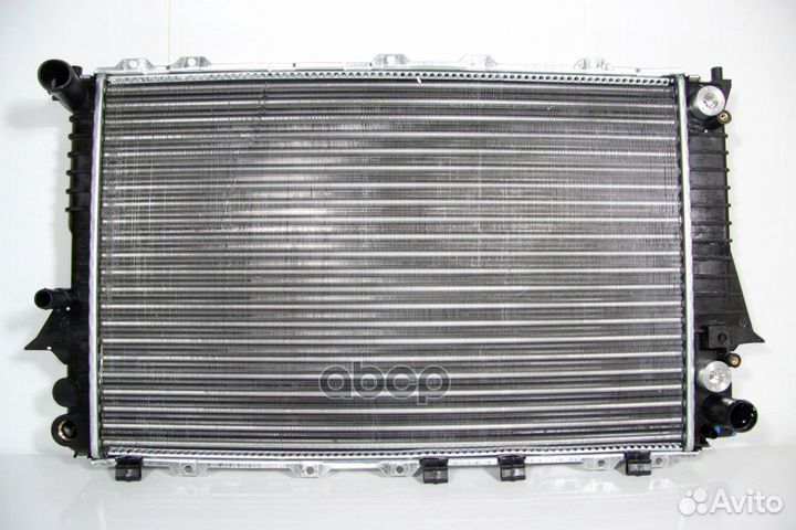530480A Радиатор охлаждения Audi 100/A6 2.6-2
