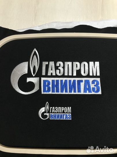 Логотипы на одежде, вышивка машинной программы