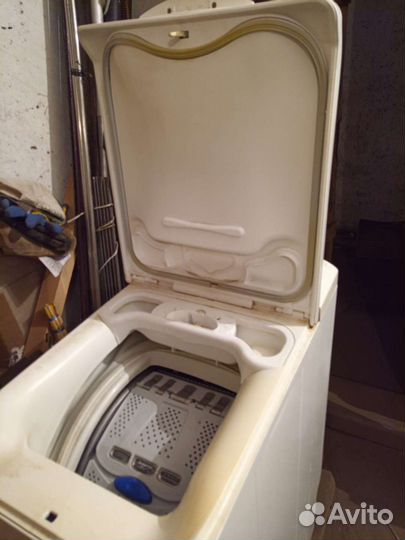 Стиральная машина с вертикальной загрузкой