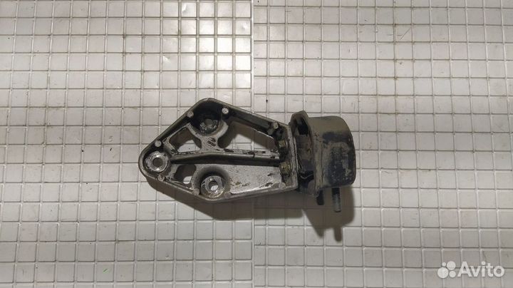 Кронштейн опоры двигателя Daewoo Nexia 1.5