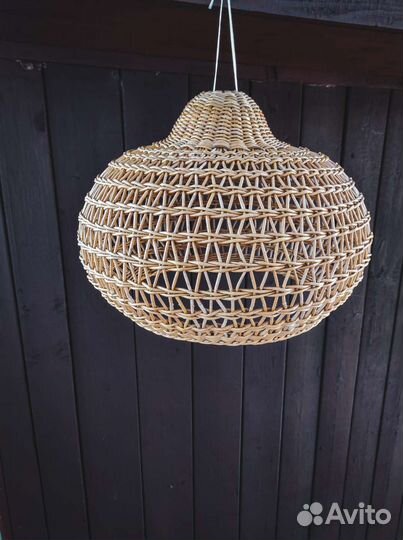 Светильник плетеный
