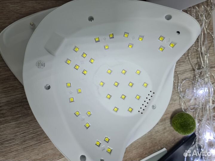 Новый набор оборудования для мастера маникюра