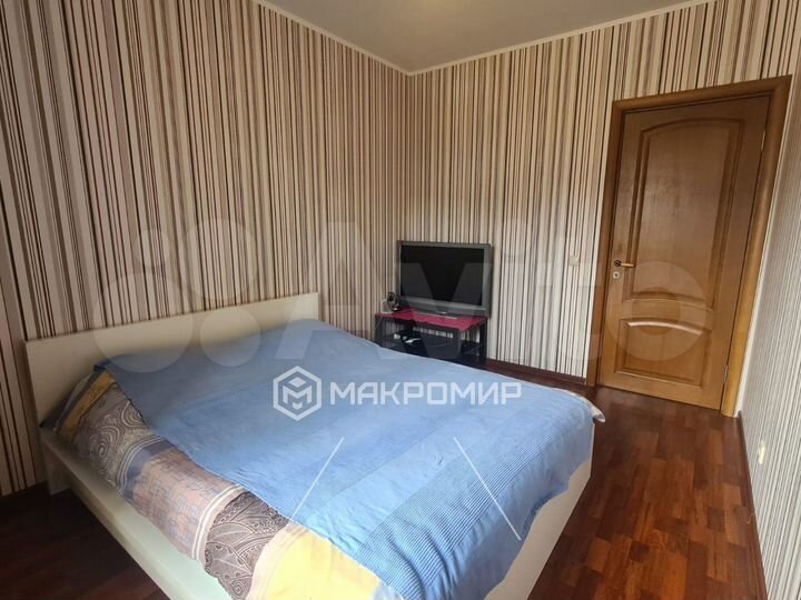 3-к. квартира, 98,5 м², 1/4 эт.
