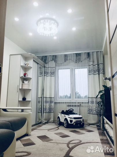 Детский автомобиль