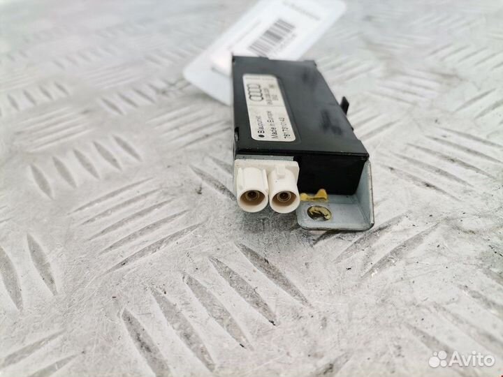 Усилитель антенны Audi A4 B8/8K 2011 8K9035225