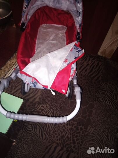 Коляска кукольная