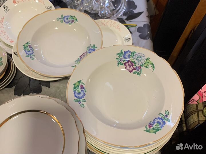 Набор столовой посуды-тарелки,Цена за все