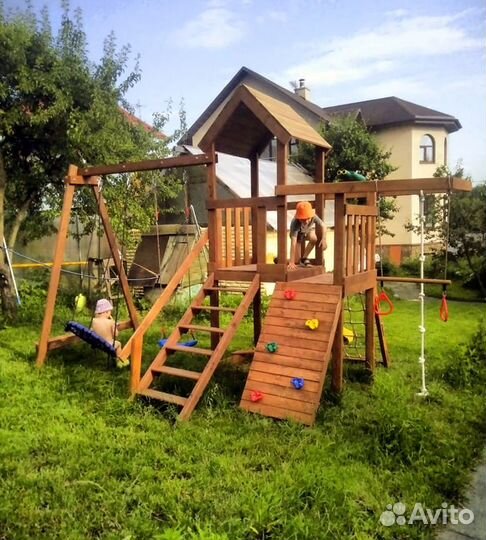 Детская деревянная площадка