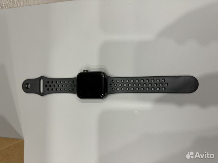 Часы apple watch se 44mm (1-е поколение)