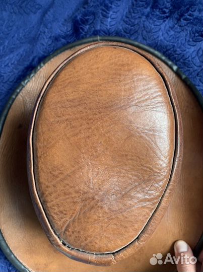 Кожаная шляпа