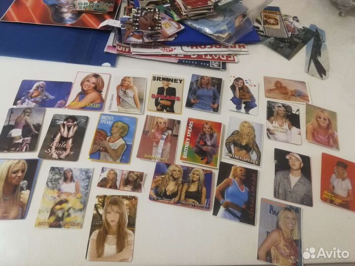 Наклейки и календарики Britney Spears